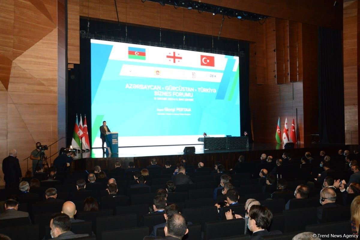 Azərbaycan-Türkiyə-Gürcüstan biznes forumu başlayıb