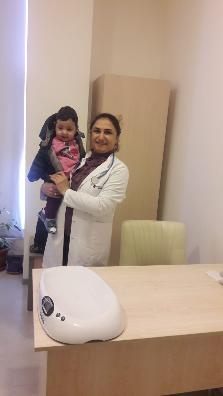 Həkim-pediatr Təravət Həsənova: "Hər bir uşağa öz övladım kimi yanaşıram"