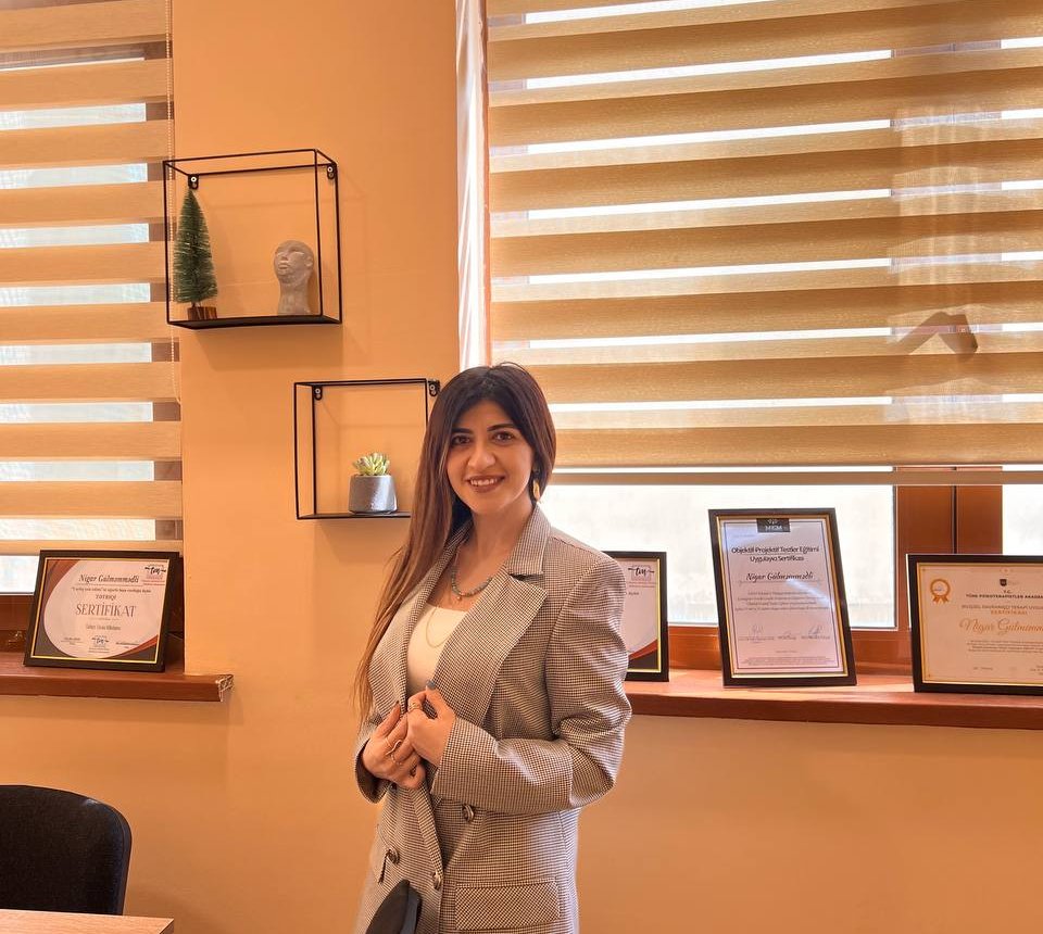 Psixo-pedaqoq Nigar Gülməmmədli: "Öz sahəsi üzrə peşakar olmayan insanların bu işdə çalışmasına qəti surətdə "yox" deyirəm"