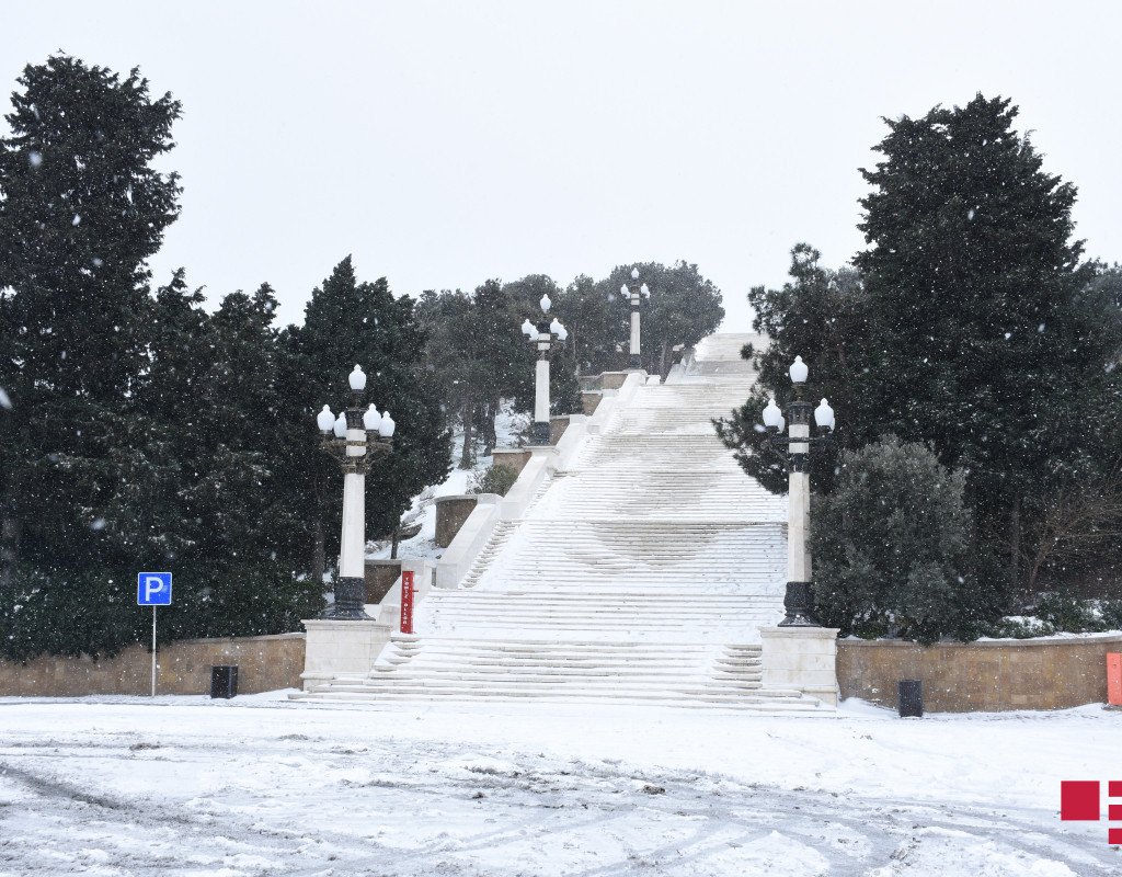 Bakıya qar yağacaq, temperatur 10-12 dərəcə enəcək - XƏBƏRDARLIQ
