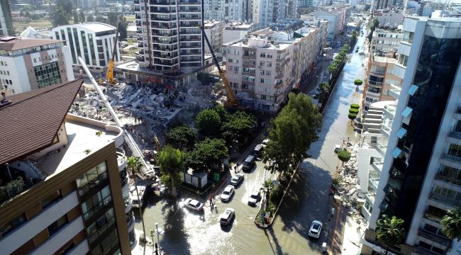 Hatayda dəniz səviyyəsi qalxdı, sahildəki binalar boşaldıldı