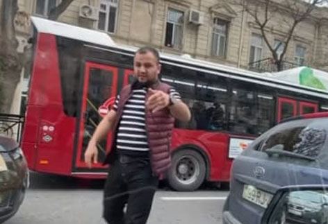 Müğənni Nigar Camalın avtomobilinə hücum edən şəxs saxlanılıdı