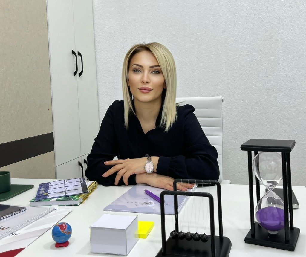 Enerji Kouch Sevinc Arık Ahmedova: 
