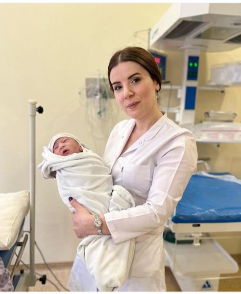 Mama-ginekoloq Şəhla Hüseynova: "Pasiyentə zərər verməmək əsas iş prinsipimdir" Mama-ginekoloq Şəhla Hüseynova: "Pasiyentə zərər verməmək əsas iş prinsipimdir"