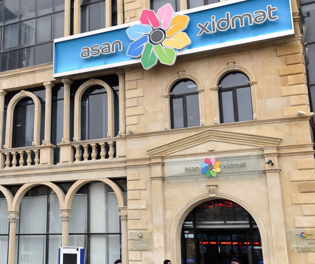Cinayət cəzası almış şəxs, asan xidmətdə necə vəzifə tutur