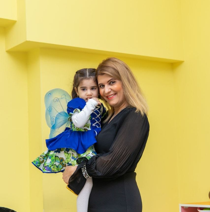 "Orbita" bağçasının rəhbəri Elmira Aslanova: "Məsuliyyətli və disiplinli olmaq əsas iş prinsipimizdir" "Orbita" bağçasının rəhbəri Elmira Aslanova: "Məsuliyyətli və disiplinli olmaq əsas iş prinsipimizdir"