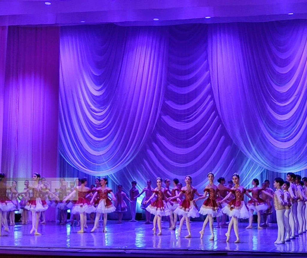 Bakı Xoreoqrafiya Akademiyasının buraxılış-hesabat konserti keçirilib Bakı Xoreoqrafiya Akademiyasının buraxılış-hesabat konserti keçirilib