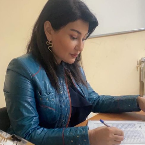Kosmetoloq-estetist Aygün Əzənmədova: 