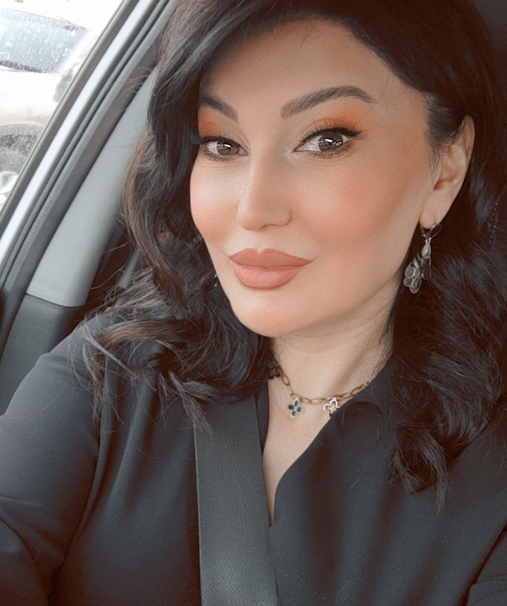 Kosmetoloq-estetist Aygün Əzənmədova: "Təbiiliyi qorumaq əsas iş prinsipimdir"