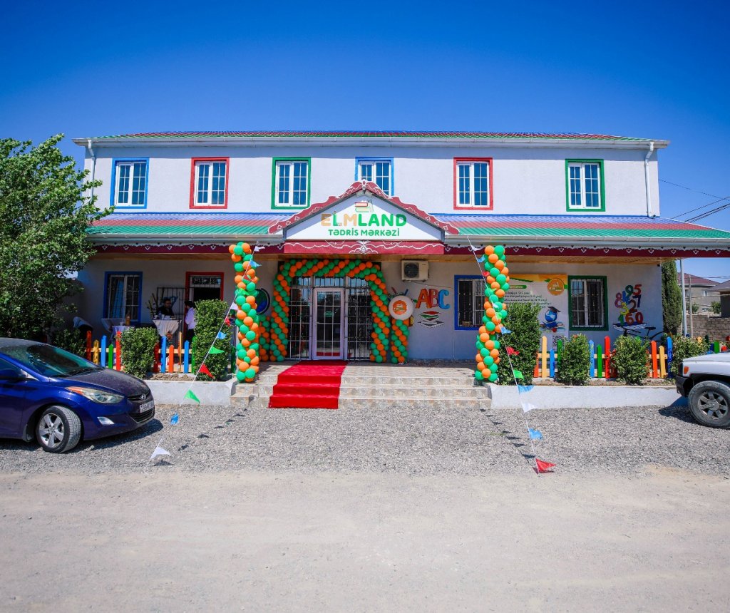 "Elmland" tədris mərkəzinin təsisçisi direktoru Sabir Məmmədov: "Bütün yaş kateqoriyalarının maraq dairəsini əhatə edəcək proqramlarımız var" "Elmland" tədris mərkəzinin təsisçisi direktoru Sabir Məmmədov: "Bütün yaş kateqoriyalarının maraq dairəsini əhatə edəcək proqramlarımız var"