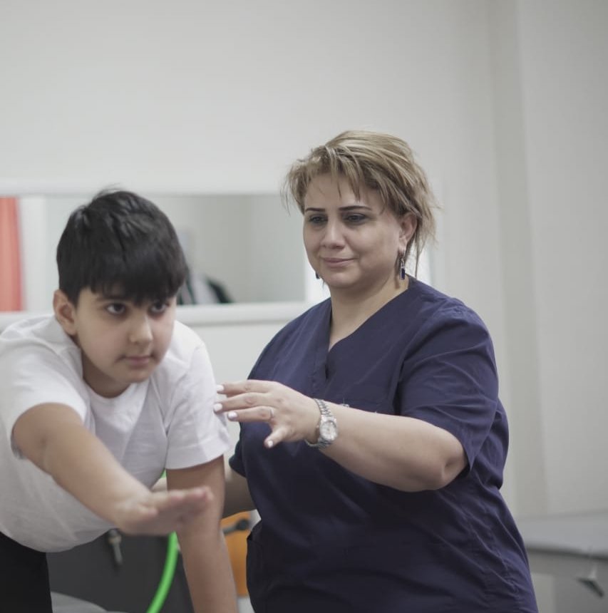 Müalicəvi idman mütəxəssisi Ülkər Əliyeva: "Valideynlərin xəstə uşaqlara qarşı olan laqeydliklərinə qəti surətdə "yox" deyirəm"