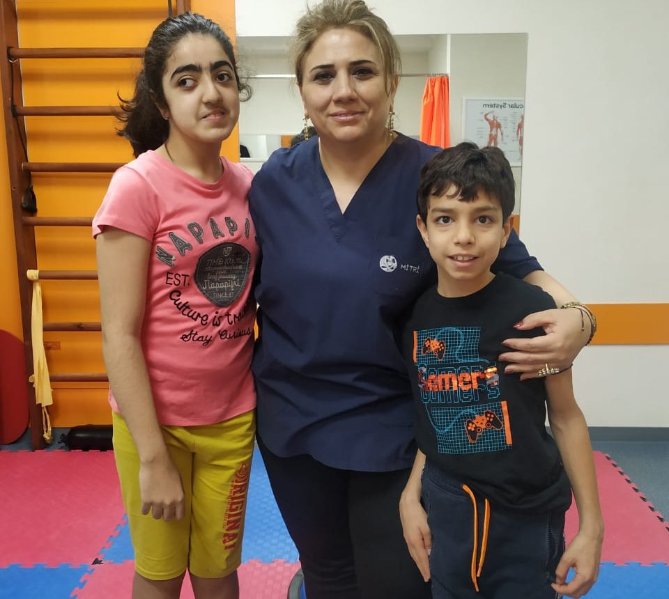 Müalicəvi idman mütəxəssisi Ülkər Əliyeva: "Valideynlərin xəstə uşaqlara qarşı olan laqeydliklərinə qəti surətdə "yox" deyirəm"