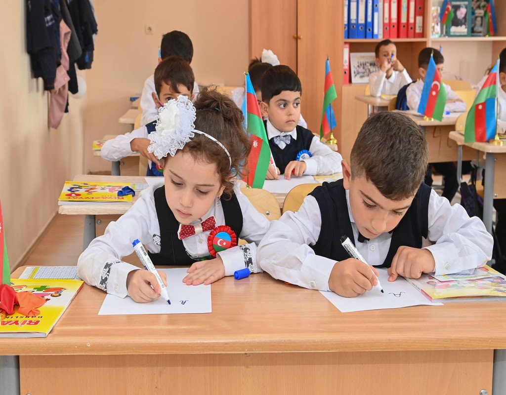 Lisey və gimnaziyalara qəbula start verilir