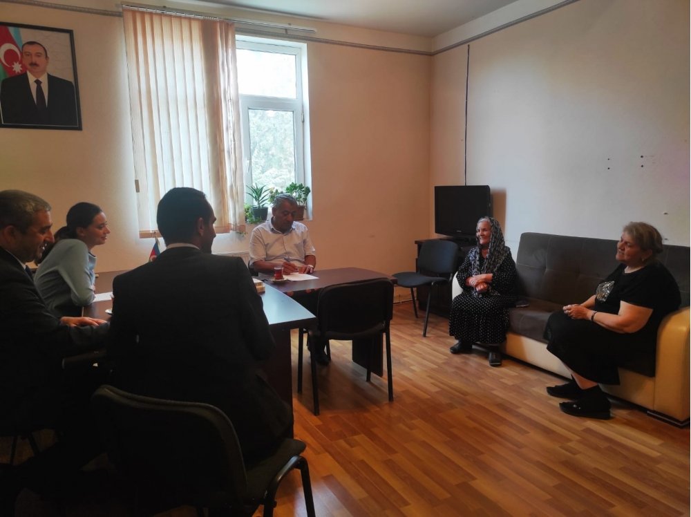 Səbinə Xasayeva Puta qəsəbəsində bir qrup vətəndaşı qəbul edib - FOTO