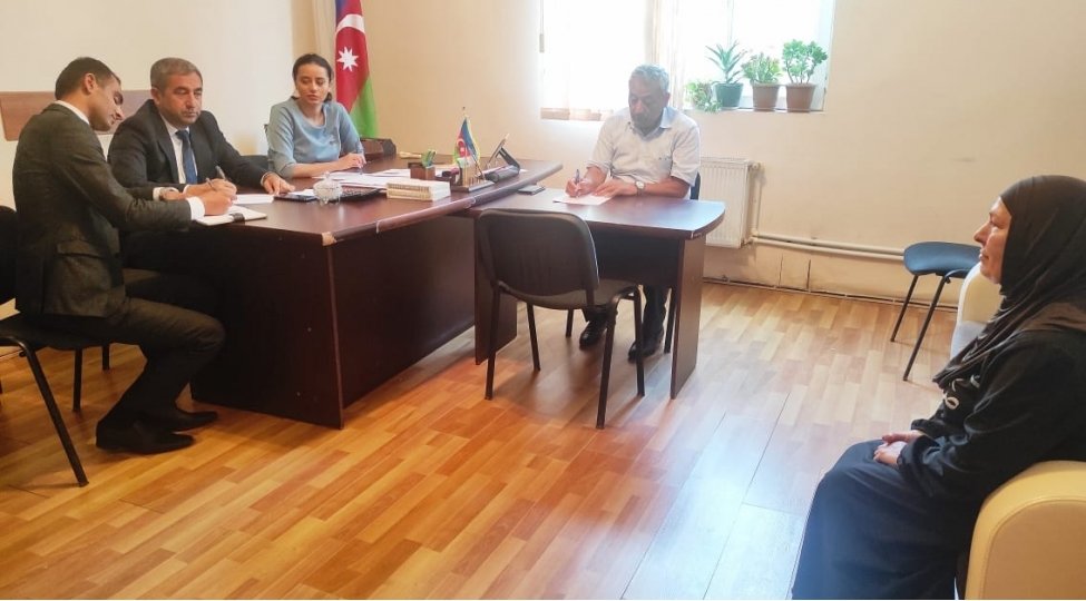 Səbinə Xasayeva Puta qəsəbəsində bir qrup vətəndaşı qəbul edib - FOTO