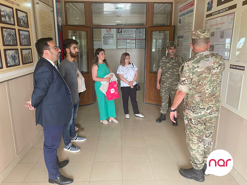 Nar Silahlı Qüvvələr Günü münasibətilə hərbçiləri təbrik etdi