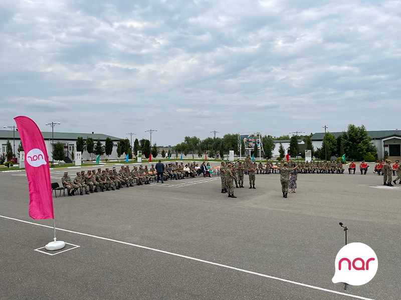 Nar Silahlı Qüvvələr Günü münasibətilə hərbçiləri təbrik etdi