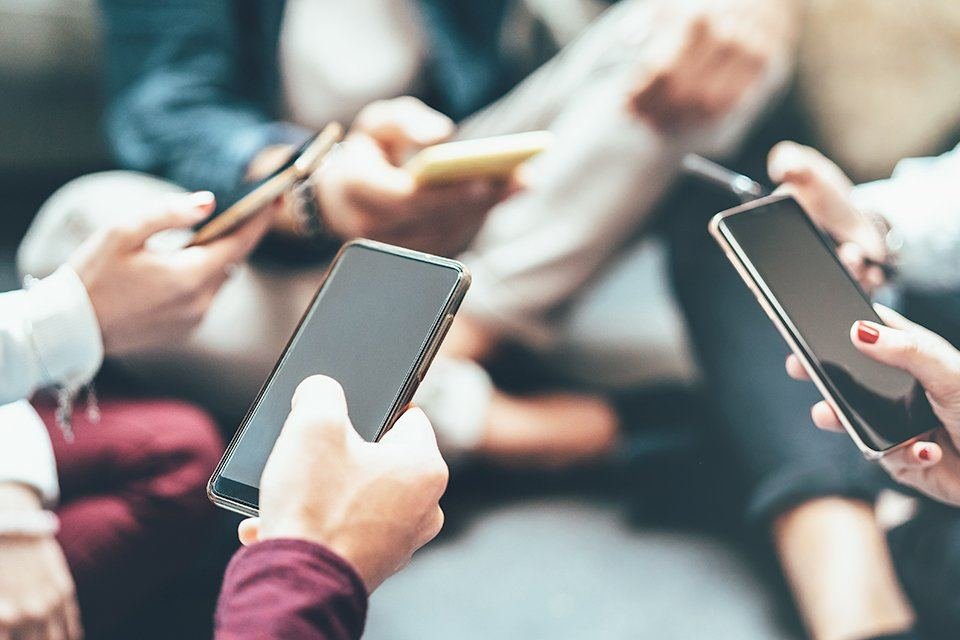 “WhatsApp” gələn aydan bu smartfonlarda işləməyəcək