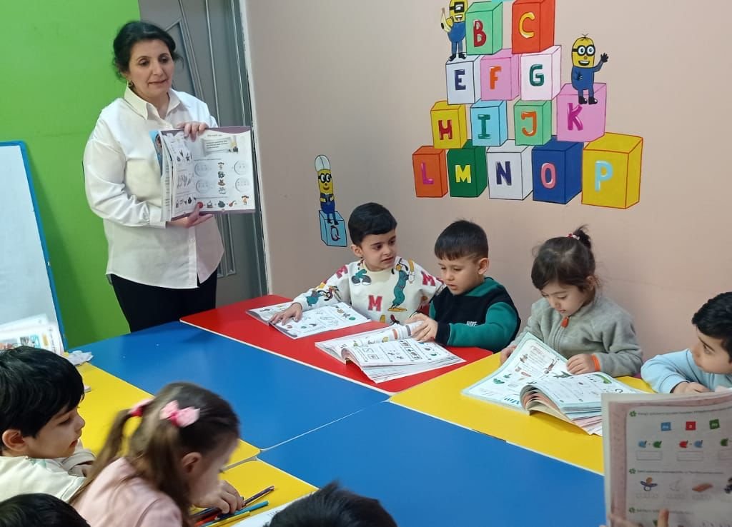 "Fiday" uşaq bağçasının rəhbəri Lalə İsrafilova: "Uşaqlara sevgi aşılamaqdan zövq alıram" 
