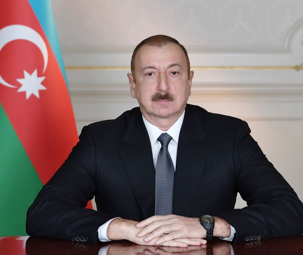 Prezident İlham Əliyev Vladimir Putini Rusiya Günü münasibətilə təbrik edib
