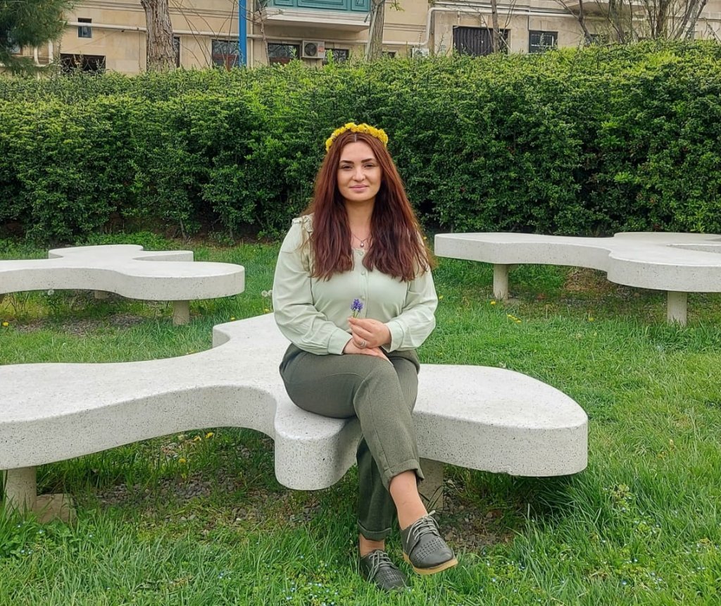ADPU-nun Fəlsəfə doktoru proqramı üzrə dissertantı, BQU-nun Psixologiya kafedrasının baş müəllimi, Psixoloq Nərmin Abdullayeva: 