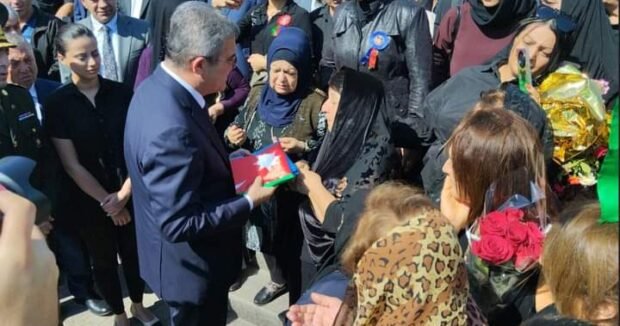 Şəhid Vüqar Əsədov  torpağa tapşırıldı
