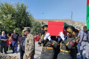 Şəhid Vüqar Əsədov  torpağa tapşırıldı