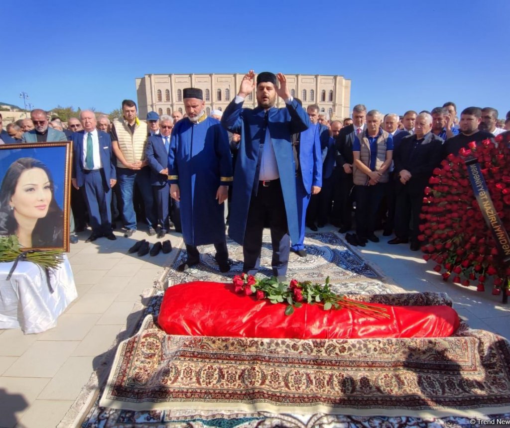 Qənirə Paşayeva ilə vida mərasimi başa çatıb (YENİLƏNİB)