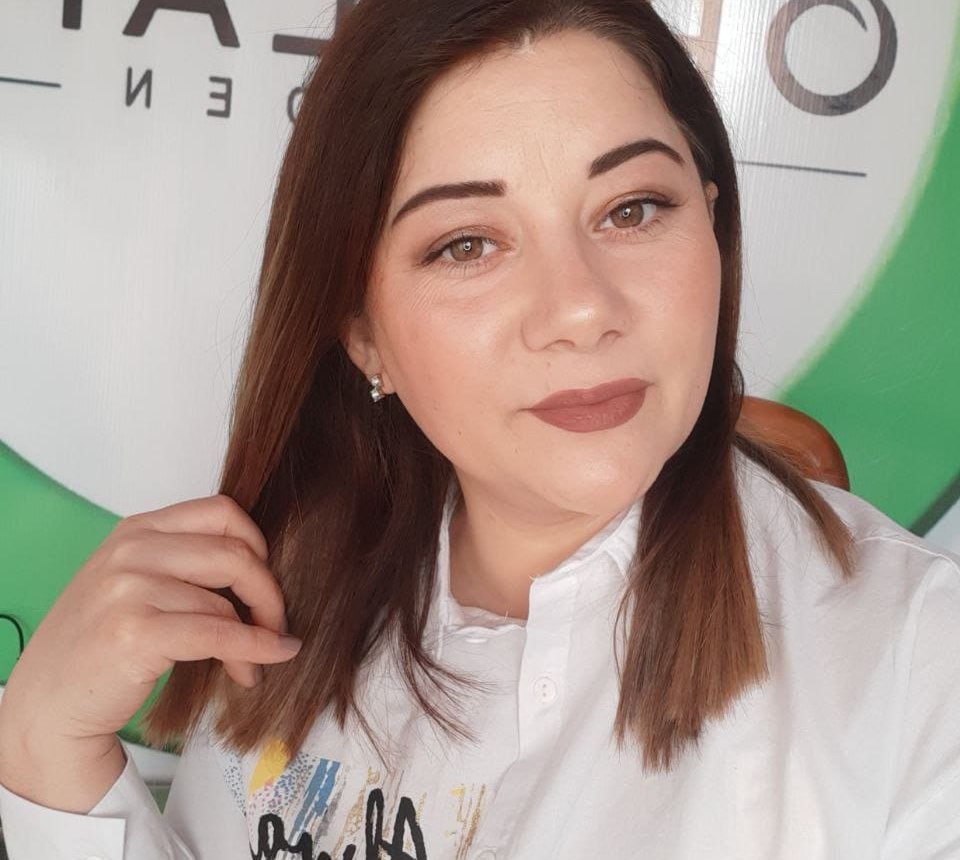 Enerji və biznes kouç Ülviyyə Rüstəmova: "Qarşınızdakı hər bir insan sizin güzgünüzdür"
