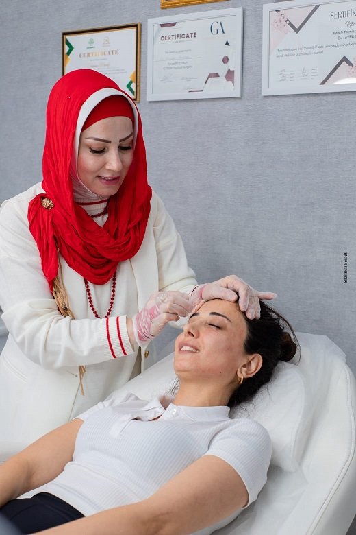 Dr kosmetoloq Təhminə Manafi: "Aşırı dərəcədə olan kosmetoloji prosedurların əleyhinəyəm"