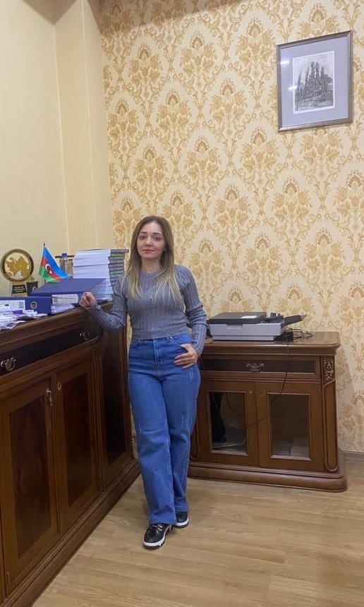 Filoloq Lamiyə Əliyeva: "Saysız uşağın həyatına toxuna biləcəyim ağlıma gəlməzdi"