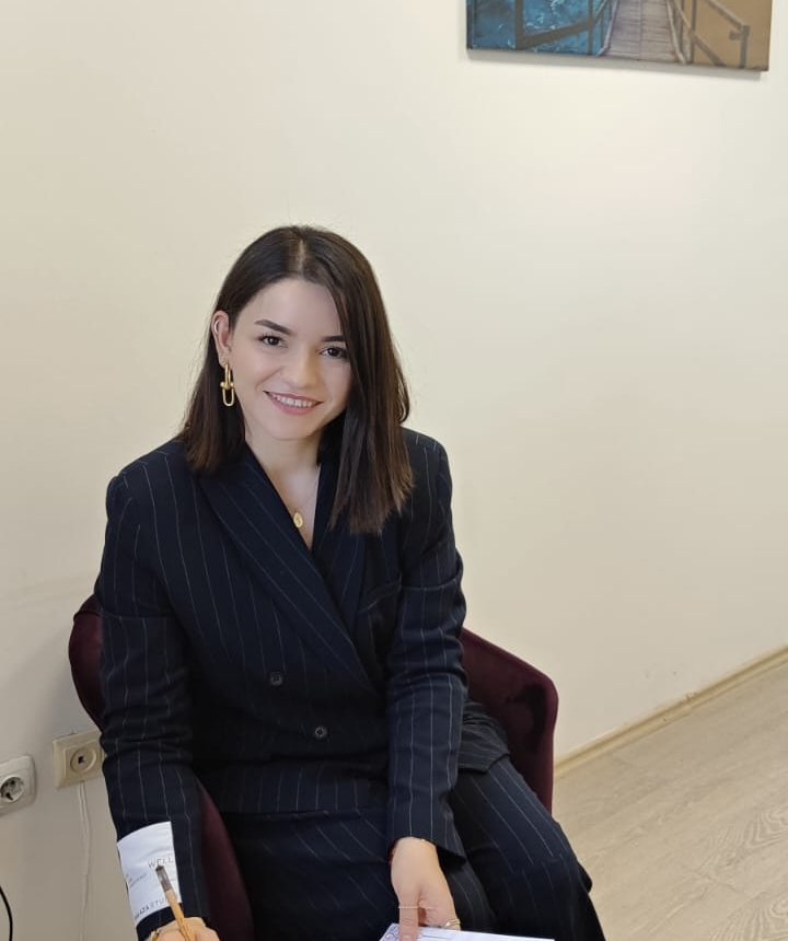 Psixoloq Tovuz Hacıyeva: "İnsan gücünü özünüz ifadədən alır"