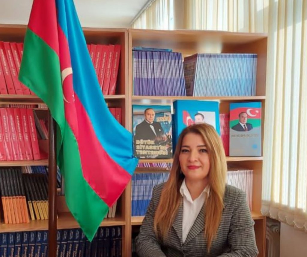 Pedaqoq Aynurə Nağıyəva: 