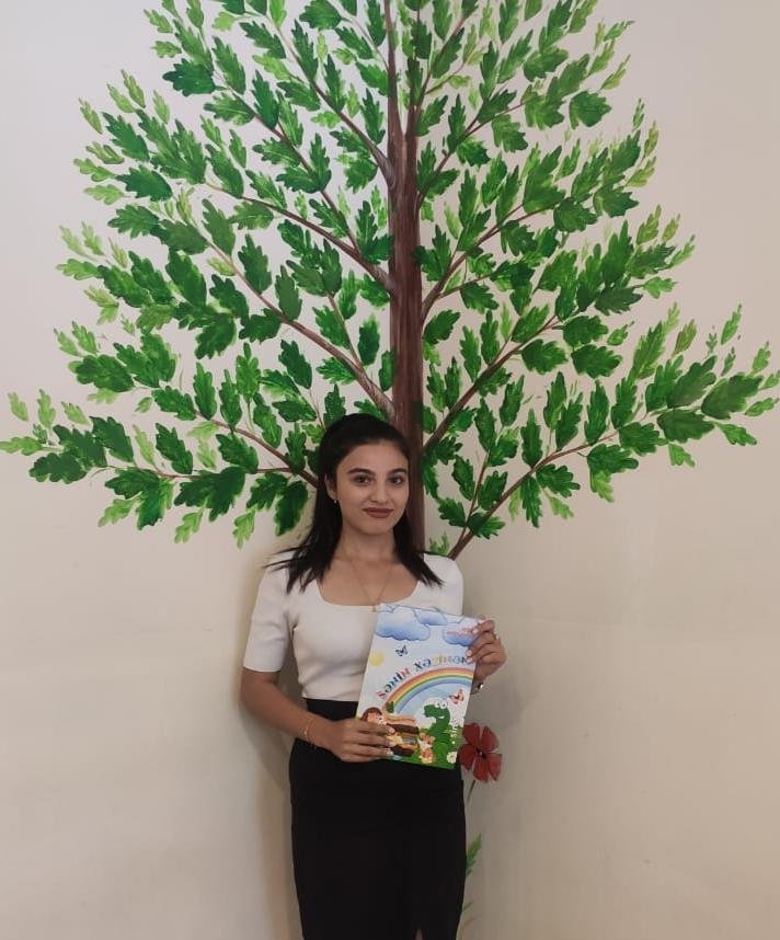 İbtidai sinif müəlimi Ayşən Əhmədova: 