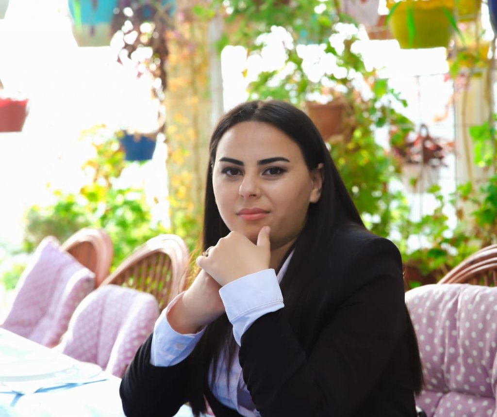 Kurikulum üzrə təlimçi Sevinc Məmmədova: "İş prinsipim yalnız və yalnız irəli getməkdir"