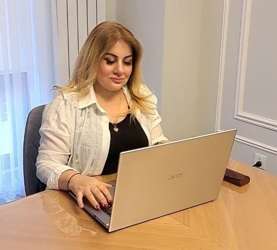Psixoloq  Ülviyyə Məmmədova: "Psixoloq adının haqqını vermək əsas iş prinsipimdir"