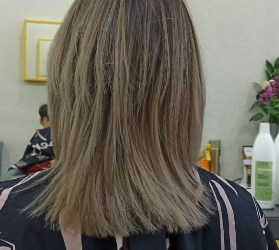 Kolorist - saç, keratin ustası Aytən Ağayeva: "İşim düzgün yerinə yetirmək əsas iş prinsipimdir"