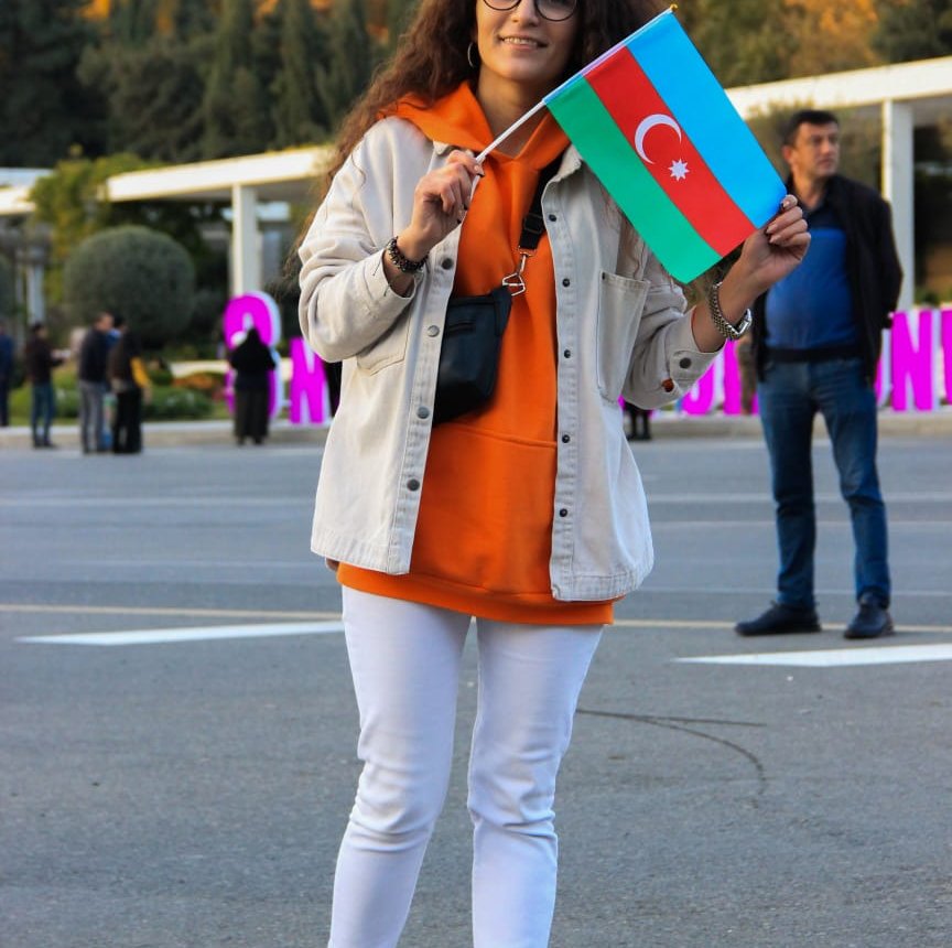Rus dili müəllimi Ayşə Mirzəli: "Qısa zamanda bu qədər uğur əldə edəcəyim ağlıma gəlməzdi"