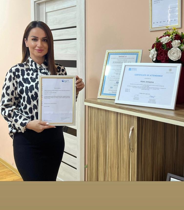 Tanınan və sevilən ingilis dili müəllimi Hilalə Cumayeva: "Öz sferamda bu qədər seviləcəyim ağlıma gəlməzdi"