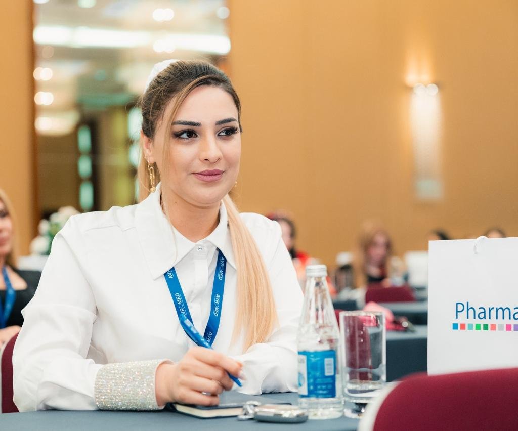Dr. kosmetoloq Ülkər Abdullayeva: "Xanımları gözəlləşdirmək əsas iş prinsipimdir"