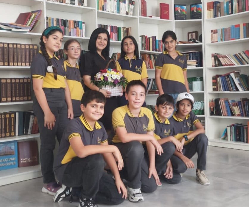 Pedaqoq, IGCSE fizika və riyaziyyat müellimi Yeganə Bəkirova: 