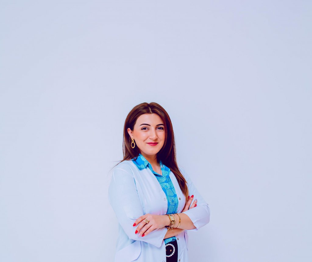 Daxili xəstəliklər üzrə mütəxəssis həkim Günel Qasımova: "Pasiyentlərimi anlamaq əsas iş prinsipimdir"