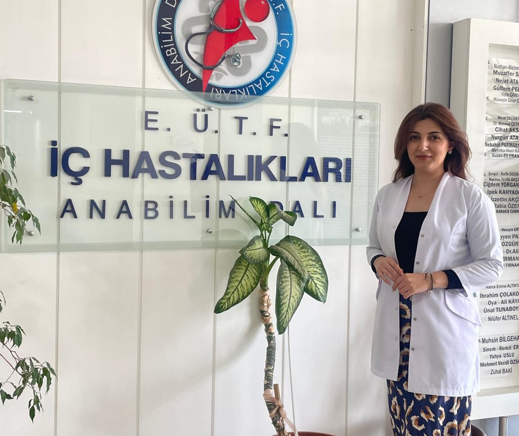 Daxili xəstəliklər üzrə mütəxəssis həkim Günel Qasımova: "Pasiyentlərimi anlamaq əsas iş prinsipimdir"