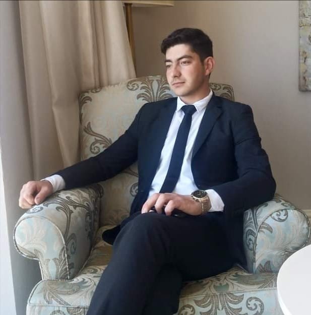 İngilis dili müəllimi Dəyanət Süleymanov: 
