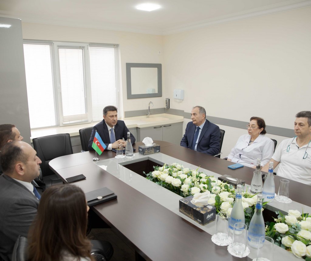 ATU-NUN TƏDRİS STOMATOLOJİ KLİNİKASINA YENİ DİREKTOR TƏYİN OLUNUB