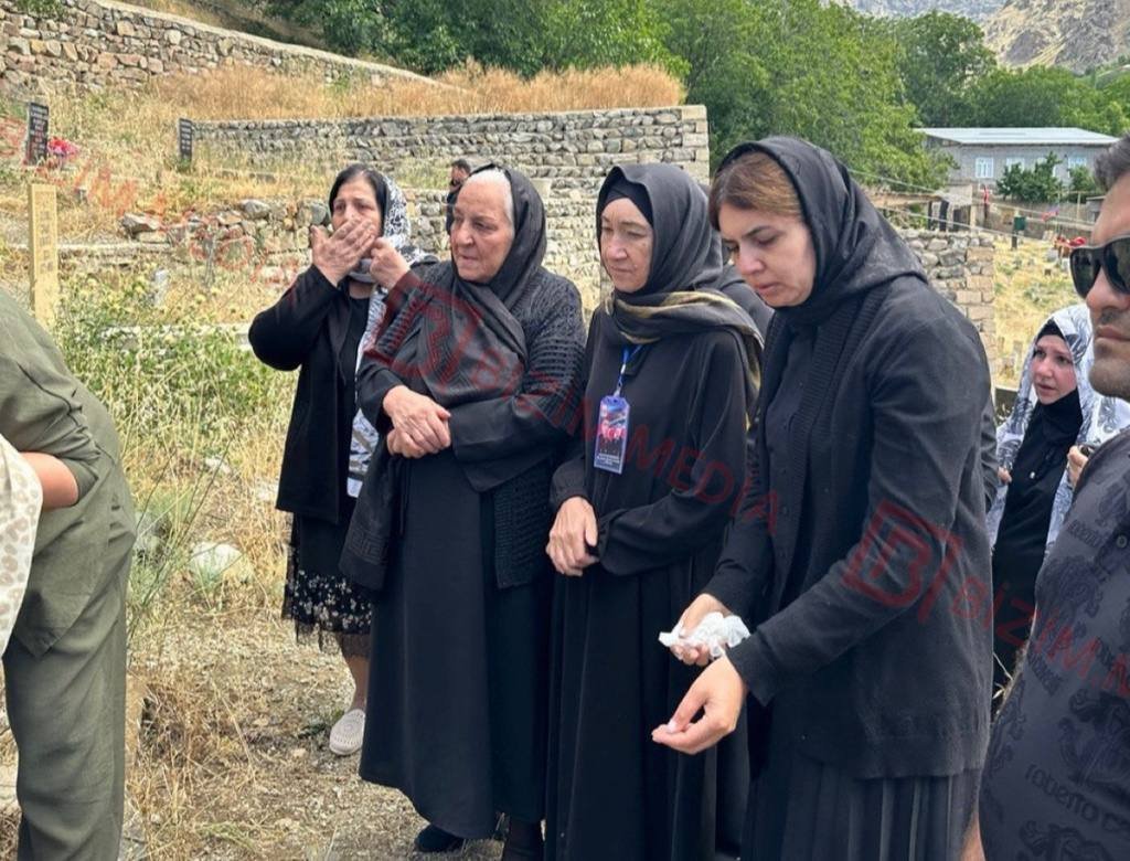 Şəhid anaları Ceyhun Hüseynovun məzarı başında – FOTO/VİDEO