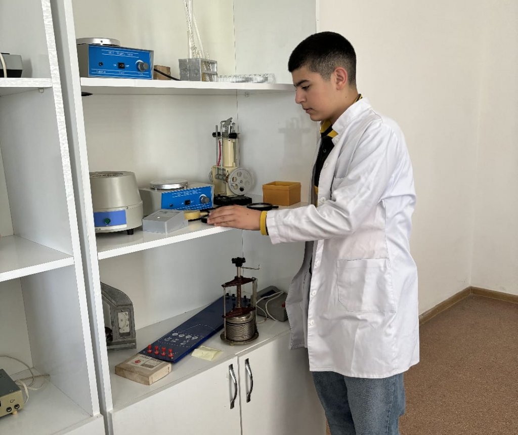 Azərbaycanın ən gənc abituriyenti xarici universitetə qəbul oldu