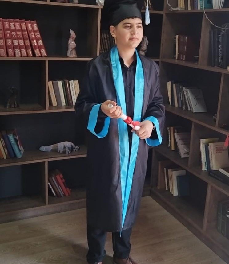 Azərbaycanın ən gənc abituriyenti xarici universitetə qəbul oldu