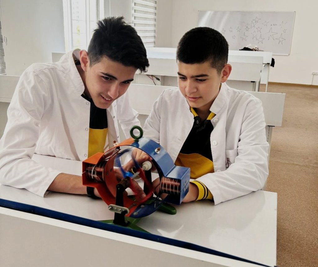 Azərbaycanın ən gənc abituriyenti xarici universitetə qəbul oldu