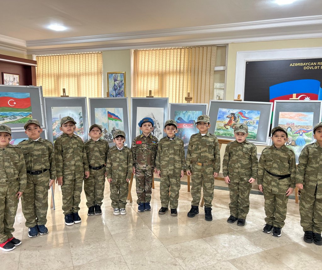 242 saylı məktəbdə “Zəfər Günü” qeyd edildi